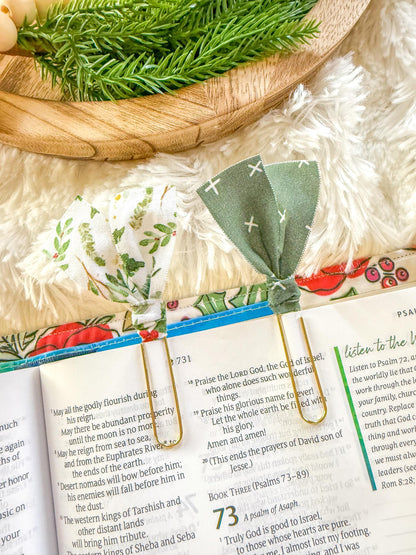 Holly & Berries Christmas Paperclip Page Marker Bookmarks, Set of 2