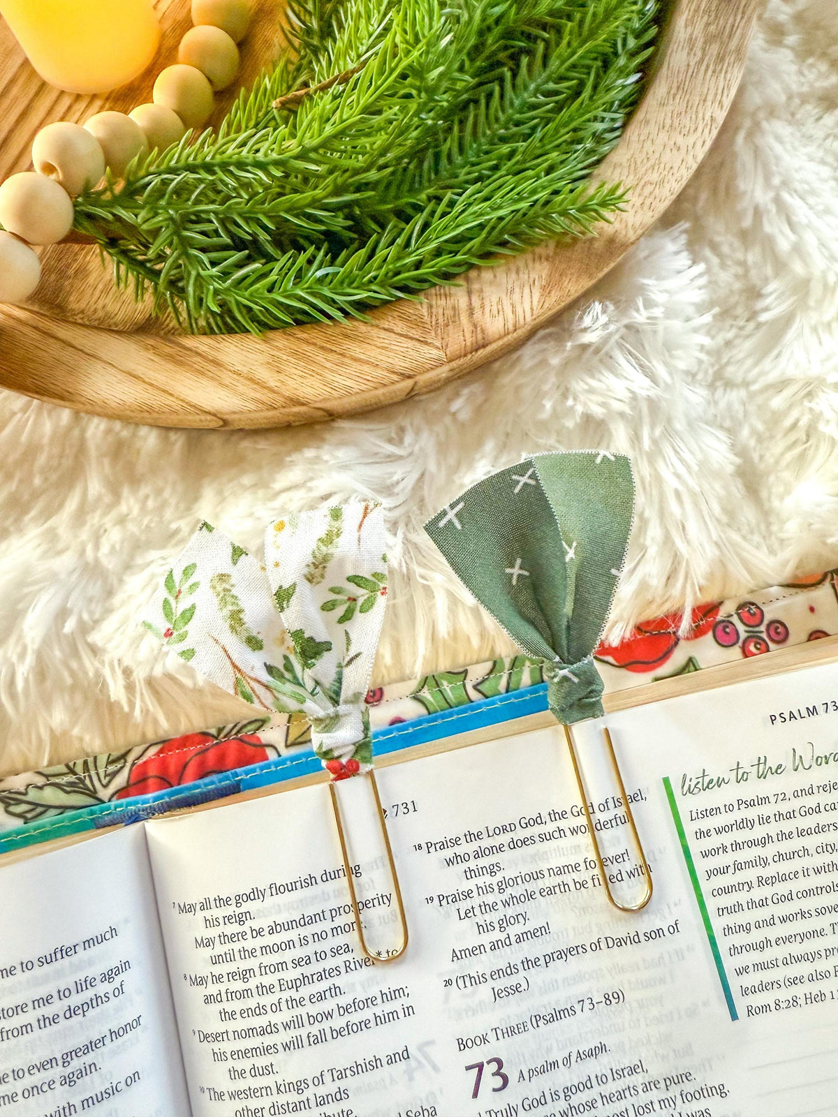 Holly & Berries Christmas Paperclip Page Marker Bookmarks, Set of 2