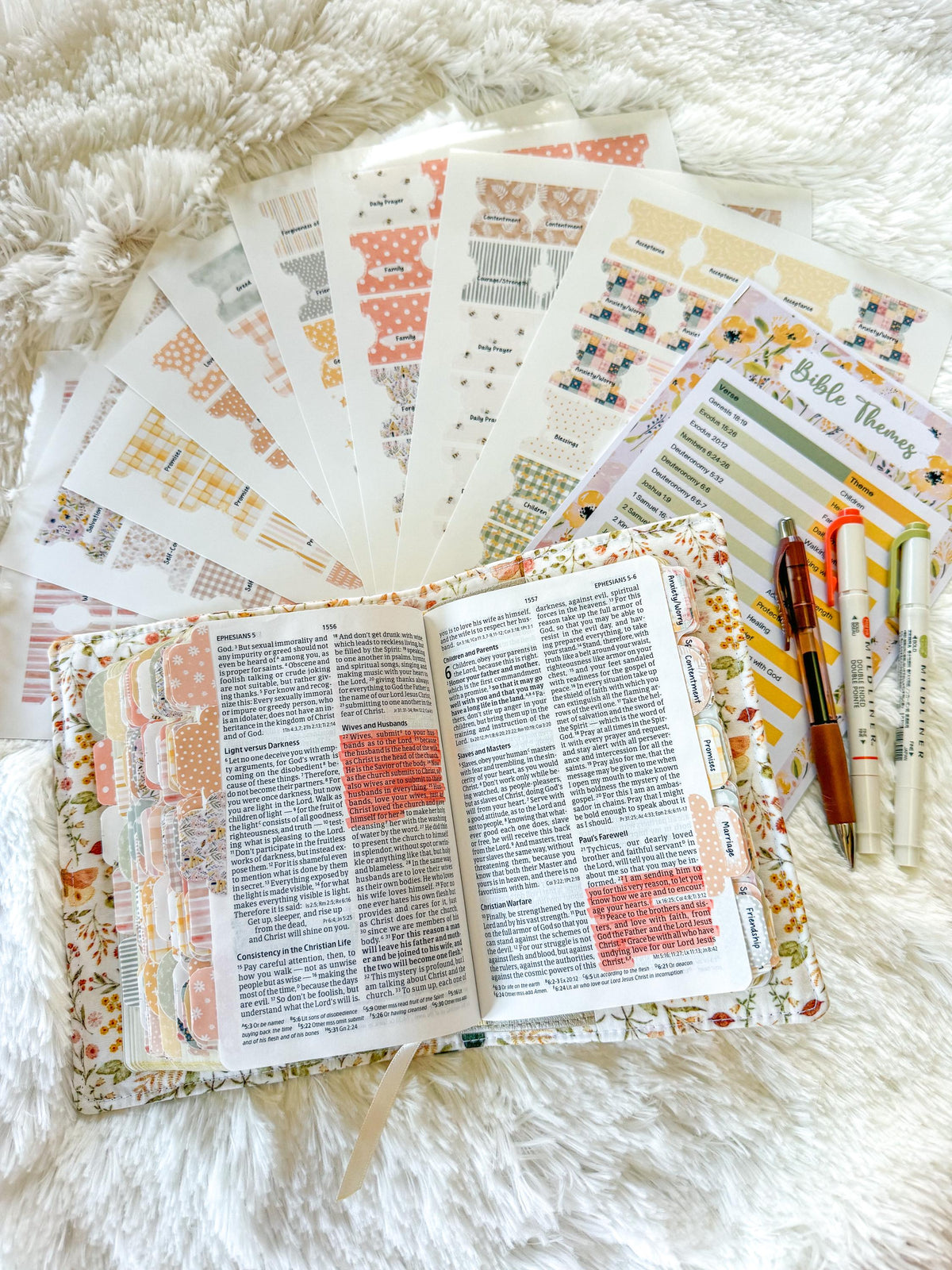 Floral Bees Prayer Bible Kit, Bible Tabs